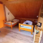 Hotel Uslugi Hotelarskie 2*