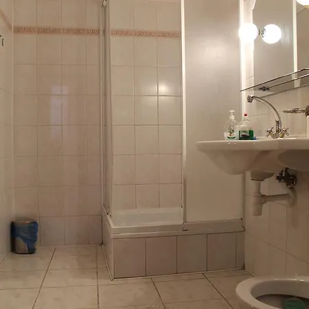 Usługi Hotelarskie 2*