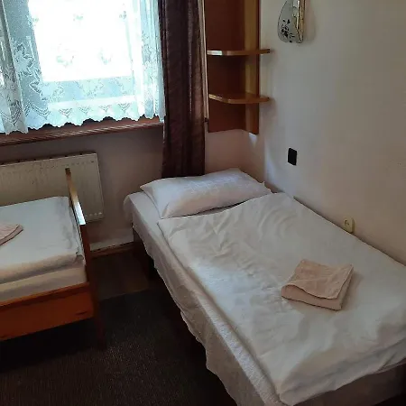 Szálloda Uslugi Hotelarskie 2*