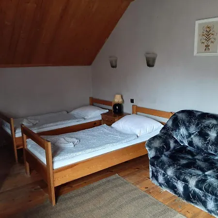 Uslugi Hotelarskie Готель Карпач