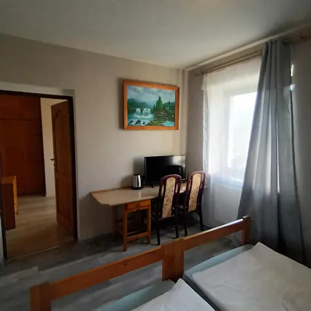 호텔 Uslugi Hotelarskie