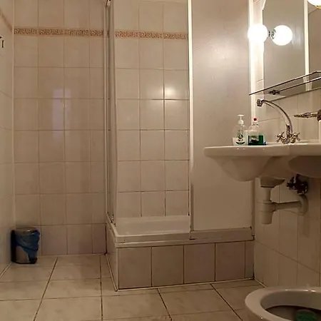 Uslugi Hotelarskie Szálloda