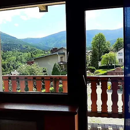 Uslugi Hotelarskie Szálloda
