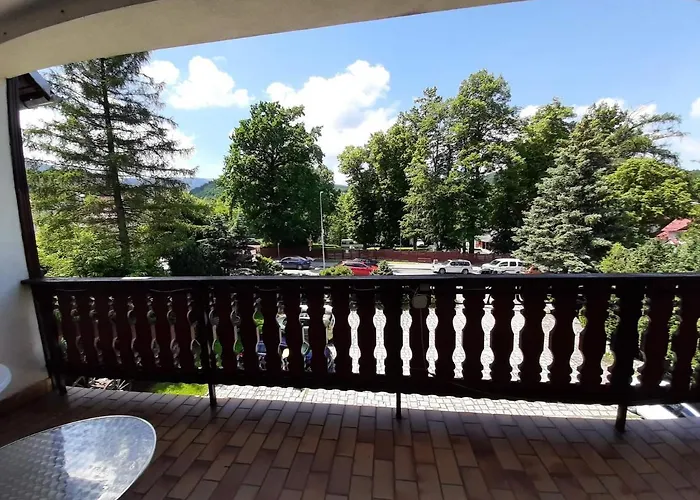 Uslugi Hotelarskie Hotel 2*